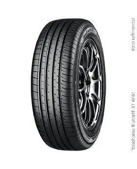 LLANTA 215/60R17 96H YOKOHAMA BluEarth XT AE61 (Made in JAPAN)